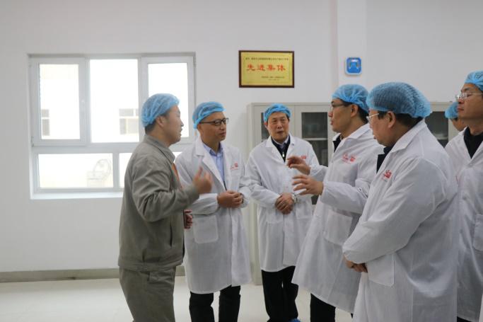 國家糧食和物資儲備局黃煒副局長到西瑞集團興平園區調研