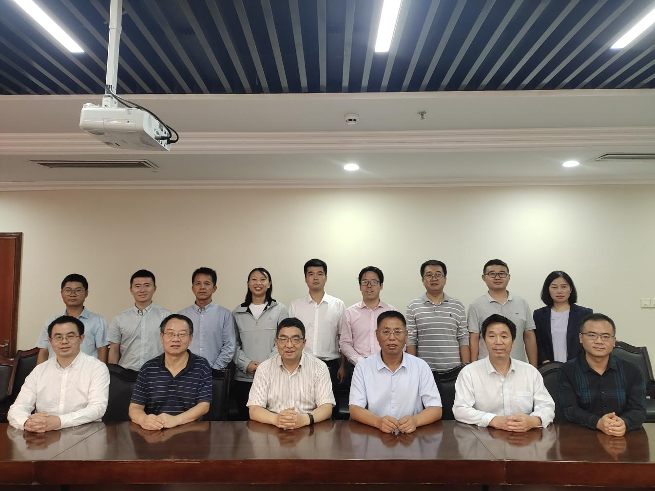 秦寶牧業：秦寶牛創新育種機構成立暨第一次全體成員會議順利召開